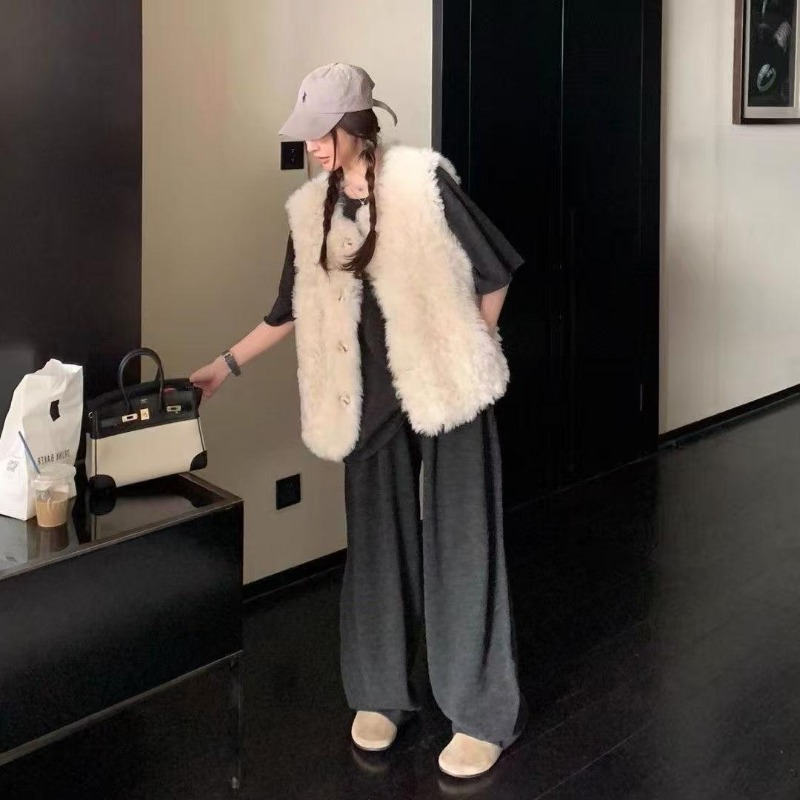 Sherpa Coat Women - เสื้อกั๊กขนเฟอร์เทียมสำหรับผู้หญิง คอลเลคชั่นฤดูใบไม้ร่วง-ฤดูหนาว 2026 แบบหลวม หนา อุ่น