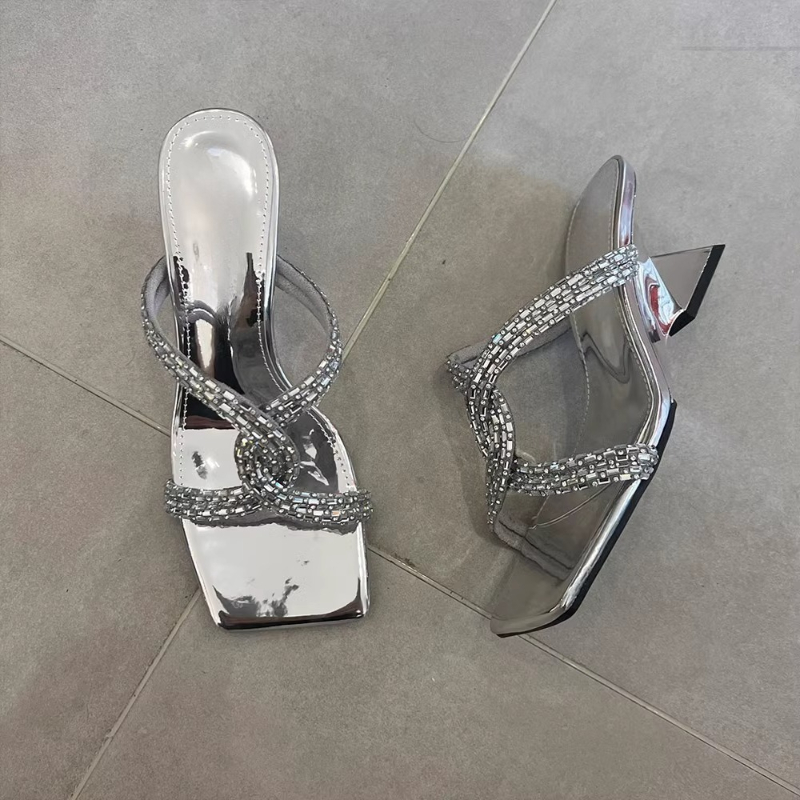 รองเท้าแตะแฟชั่นของผู้หญิงแปลก - Women Fashion Korean บทวิจารณ์และราคา