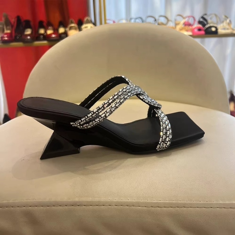 รองเท้าแตะแฟชั่นของผู้หญิงแปลก - Women Fashion Korean บทวิจารณ์และราคา