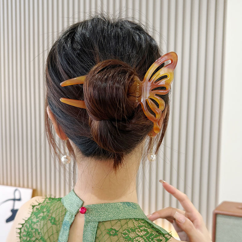 กิ๊บติดผมรูปผีเสื้อทรงตัวยู ดี - Women Fashion Hair Style บทวิจารณ์และราคา